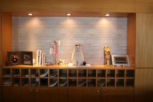 img_1119 「招き猫」の「タマ」がお出迎え