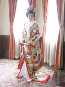 レトロチックな色打掛