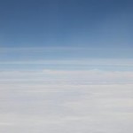 飛行機の中から撮った空