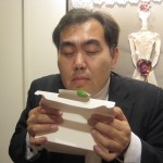 クンクン嗅いでいる・・素晴らしい香り！