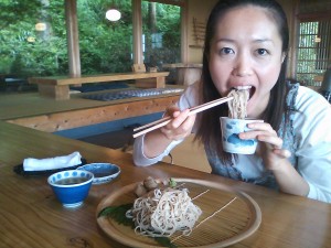 ちょっと目が座ってますね・・私です。