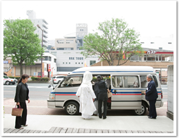 神社へご出発