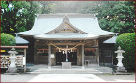 都萬神社